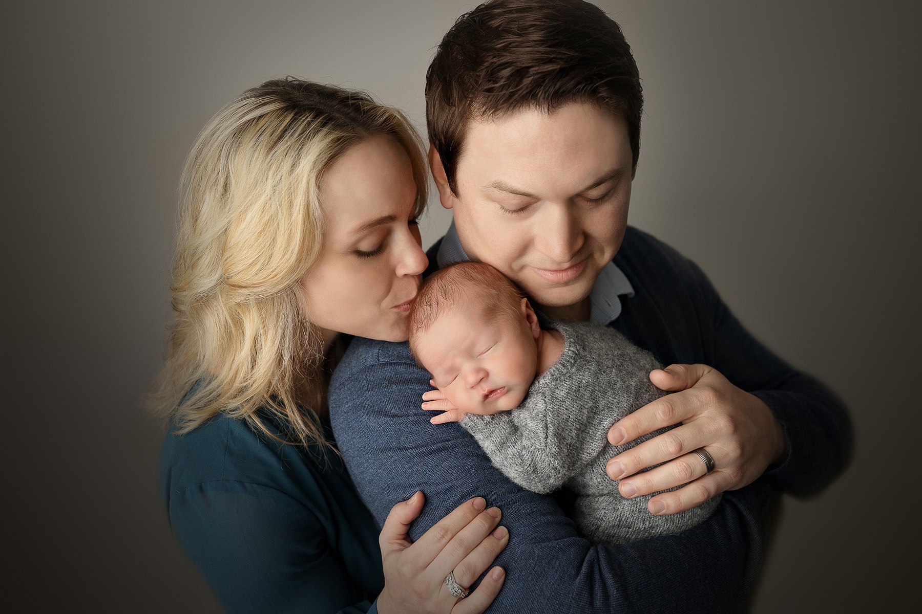 Newborn photography by Freebird by Dena